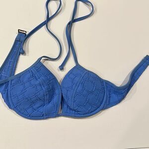 2003 Lightly Lined Victoria’s Secret swim top